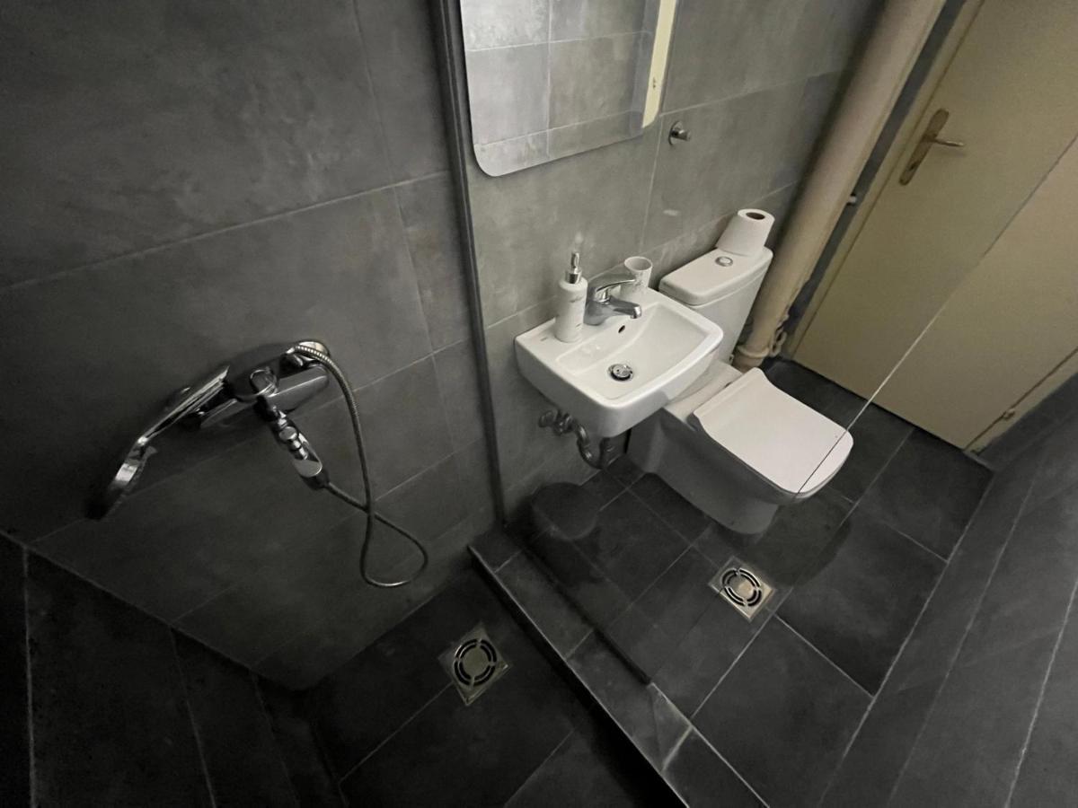 Mickitos City Center Apartment Скоп'є Екстер'єр фото