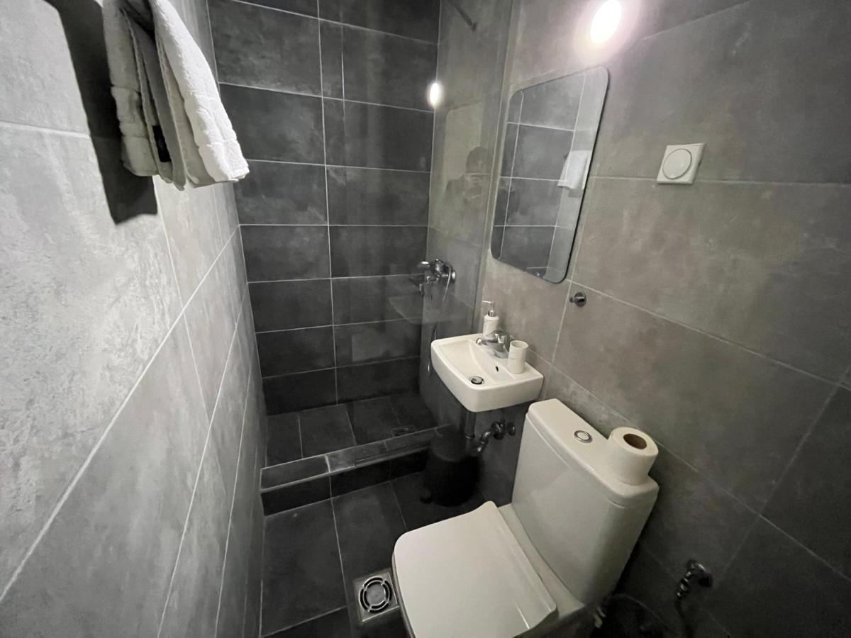Mickitos City Center Apartment Скоп'є Екстер'єр фото