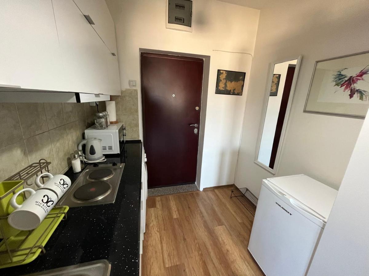 Mickitos City Center Apartment Скоп'є Екстер'єр фото