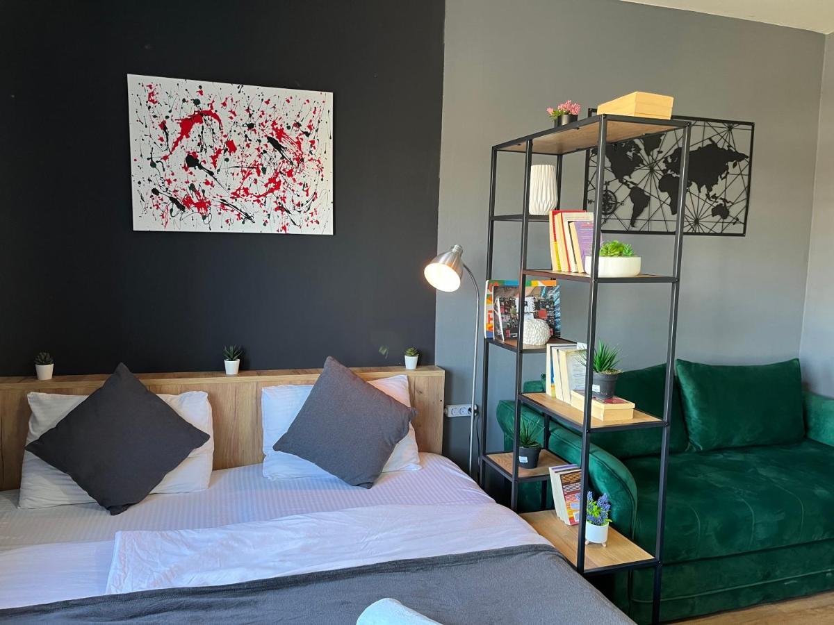 Mickitos City Center Apartment Скоп'є Екстер'єр фото