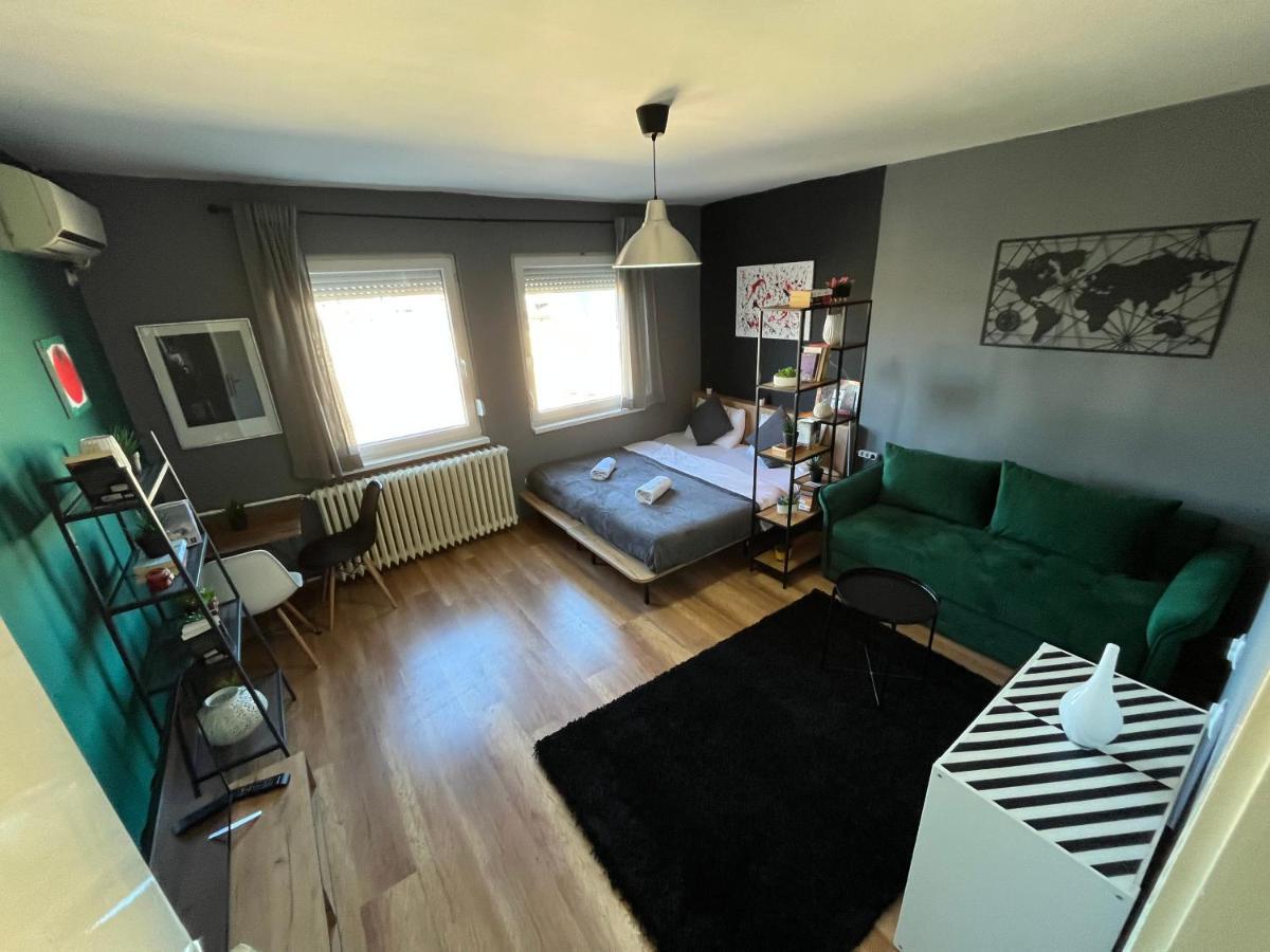Mickitos City Center Apartment Скоп'є Екстер'єр фото