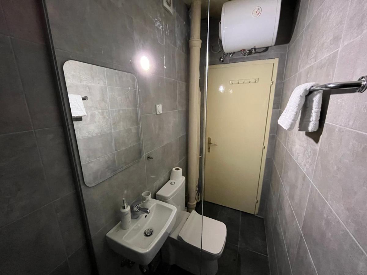Mickitos City Center Apartment Скоп'є Екстер'єр фото