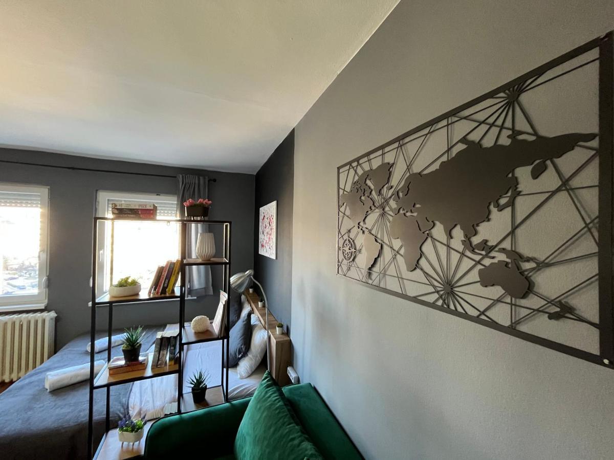 Mickitos City Center Apartment Скоп'є Екстер'єр фото