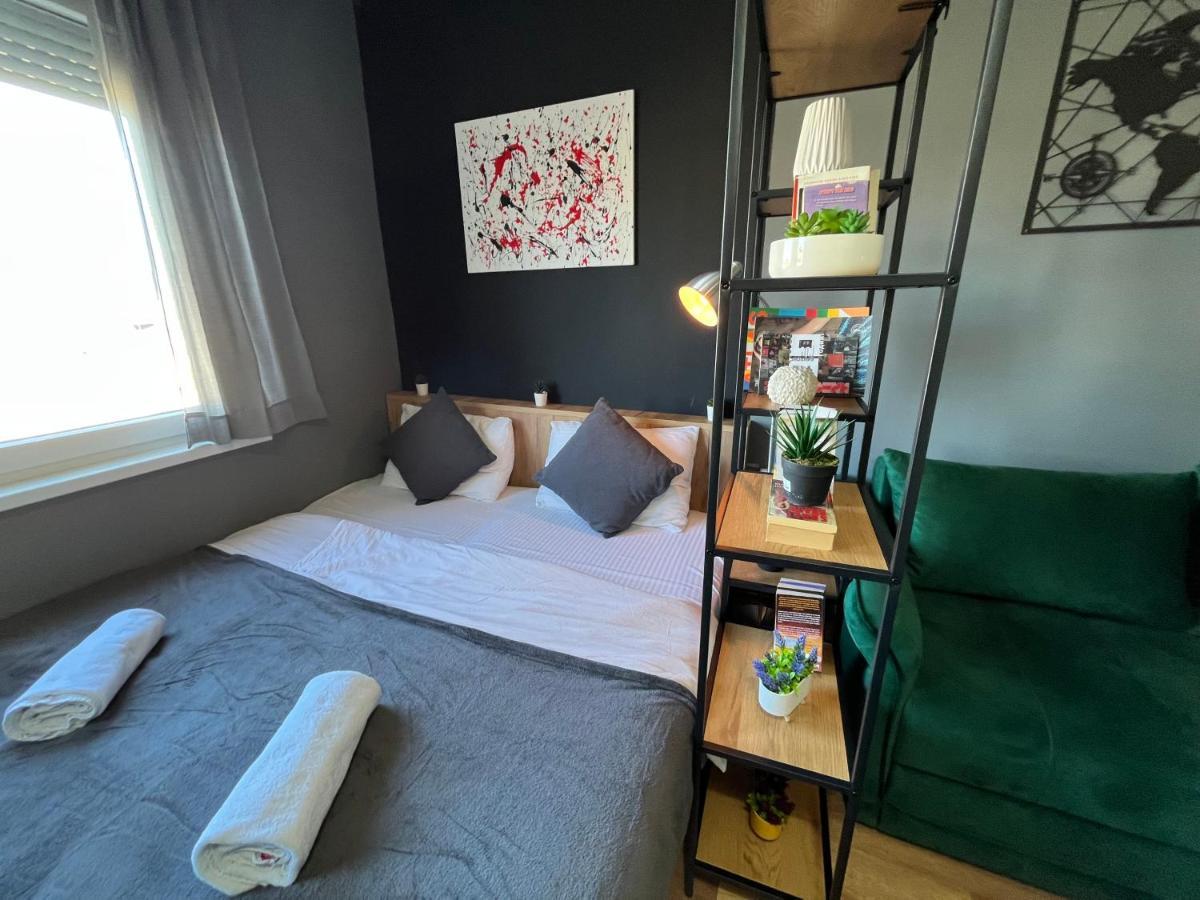Mickitos City Center Apartment Скоп'є Екстер'єр фото
